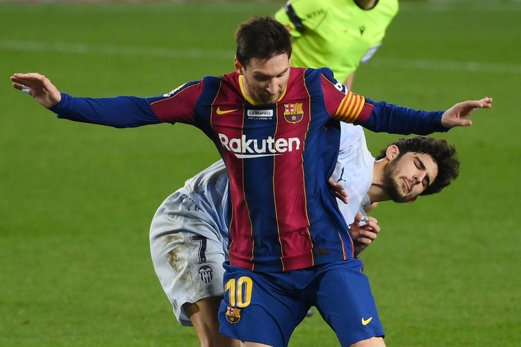 Masa Depan  Messi di Barcelona Masih Tanda Tanya Pintu  PSG 